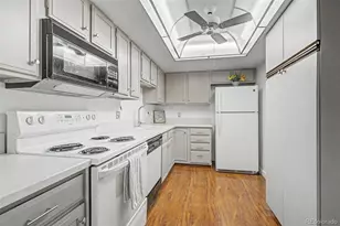 13902 E Marina Dr, Aurora, CO 80014 - Photo 11