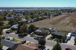 3570 E 90th Pl, Thornton, CO 80229 - Photo 9