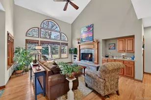 33 Lark Bunting Ln, Littleton, CO 80127 - Photo 9