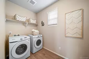 10054 Salem Ct, Commerce City, CO 80022 - Photo 13