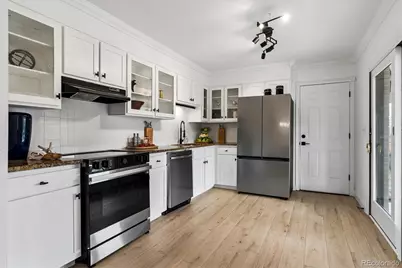 2291 W Briarwood Avenue, Littleton, CO 80120 - Photo 5