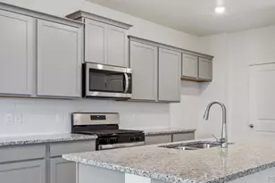 1554 Plata St, Lochbuie, CO 80603 - Photo 5