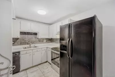 875 S Quebec Street #4, Denver, CO 80247 - Photo 9