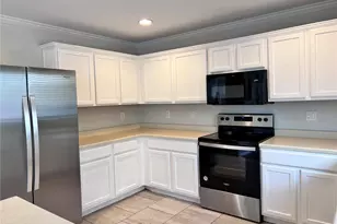 9745 Gatesbury Cir, Littleton, CO 80126 - Photo 5