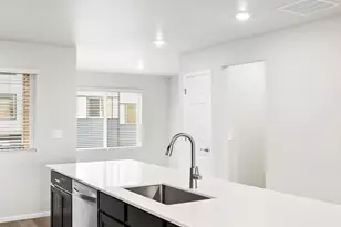 4662 Cloudburst Ln, Morrison, CO 80465 - Photo 5