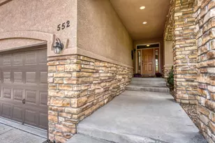 552 Wenlock Ct, Castle Rock, CO 80104 - Photo 3