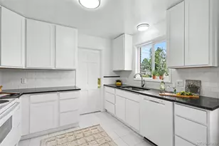 2155 E Noble Pl, Centennial, CO 80121 - Photo 13