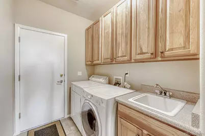 8131 S Quatar Circle, Aurora, CO 80016 - Photo 29