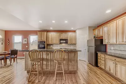 8131 S Quatar Circle, Aurora, CO 80016 - Photo 17