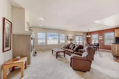 8131 S Quatar Circle, Aurora, CO 80016 - Photo 7