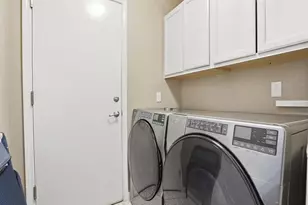 22062 E Irish Dr, Aurora, CO 80016 - Photo 9