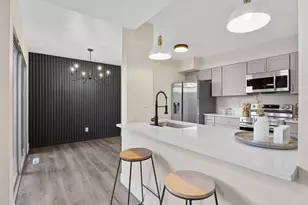 3548 S Hillcrest Dr, Denver, CO 80237 - Photo 9