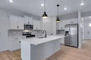 18149 Coppermallow Trl, Parker, CO 80134 - Photo 5