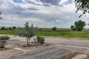 190 N Cedar St, Keenesburg, CO 80643 - Photo 35