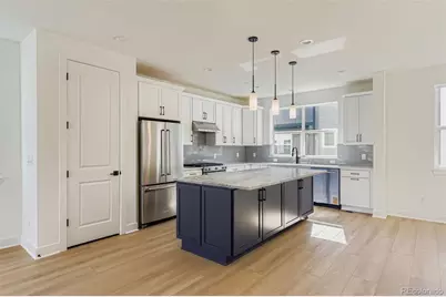 10990 E Hinsdale Circle, Centennial, CO 80112 - Photo 3