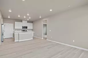 6153 N Ceylon St, Denver, CO 80249 - Photo 9