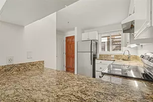 2201 Pearl St, Boulder, CO 80302 - Photo 13