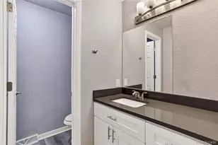 937 Kramer Ct, Aurora, CO 80010 - Photo 17