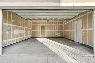 8753 E 29th Pl, Denver, CO 80238 - Photo 27