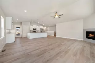 9048 Harlequin Cir, Frederick, CO 80504 - Photo 5