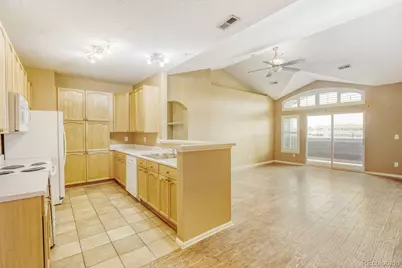 14241 E 1st Drive #304, Aurora, CO 80011 - Photo 5