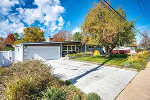 6123 S Datura St, Littleton, CO 80120 - Photo 3