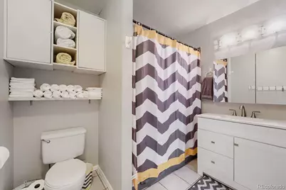 19073 E 16th Avenue, Aurora, CO 80011 - Photo 11