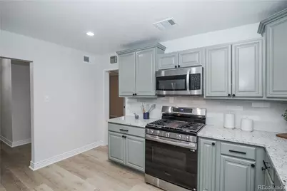 13360 E 7th Avenue, Aurora, CO 80011 - Photo 11