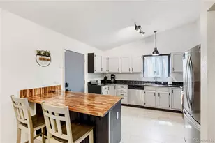 1107 Sable Blvd, Aurora, CO 80011 - Photo 3