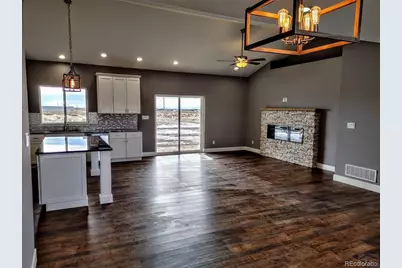 697 Cabaret Drive, Pueblo, CO 81007 - Photo 7