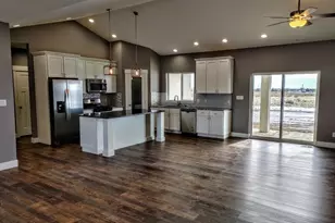 697 Cabaret Dr, Pueblo, CO 81007 - Photo 3