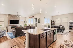 8684 S Quemoy St, Aurora, CO 80016 - Photo 3