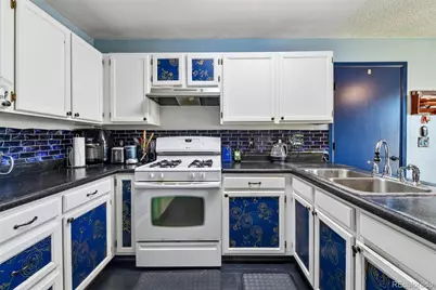 1786 Cathay Court, Aurora, CO 80011 - Photo 7