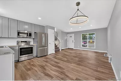 1661 S Walden Court, Aurora, CO 80017 - Photo 9