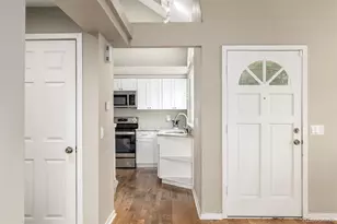 1116 S Rifle Cir, Aurora, CO 80017 - Photo 9