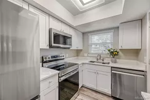 1314 S Cathay Ct, Aurora, CO 80017 - Photo 5