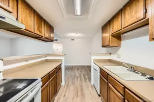 18073 E Ohio Ave, Aurora, CO 80017 - Photo 5