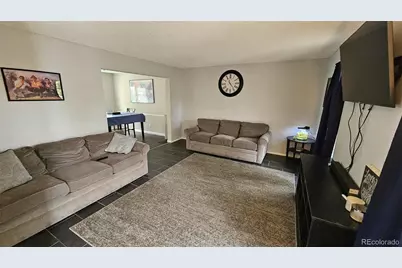 1584 S Vaughn Circle, Aurora, CO 80012 - Photo 3