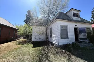 1015 F St, Salida, CO 81201 - Photo 3