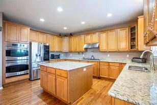 5748 S Duquesne Ct, Aurora, CO 80016 - Photo 3