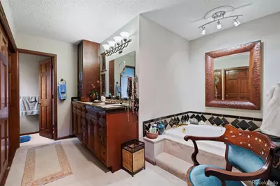 3026 E Hinsdale Avenue, Centennial, CO 80122 - Photo 29