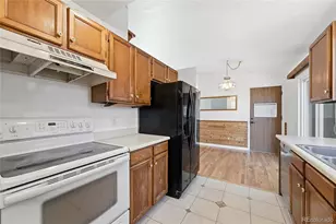 1933 Ensenada Ct, Aurora, CO 80011 - Photo 9