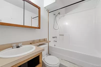 1933 Ensenada Court, Aurora, CO 80011 - Photo 15