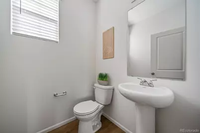 22292 E 39th Avenue, Aurora, CO 80019 - Photo 29