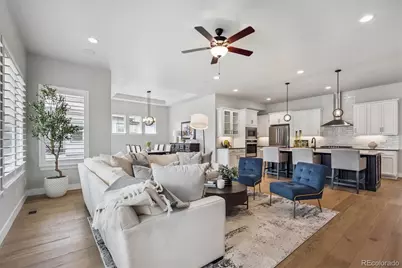 8890 S Quatar Court, Aurora, CO 80016 - Photo 7
