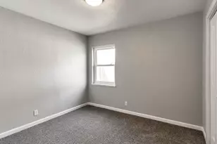 1655 Oakland St, Aurora, CO 80010 - Photo 9