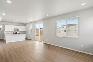 4661 Sunsplash Wy, Johnstown, CO 80534 - Photo 5