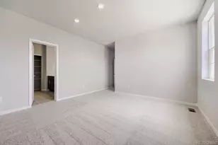 46431 Heritage Ave, Bennett, CO 80102 - Photo 17