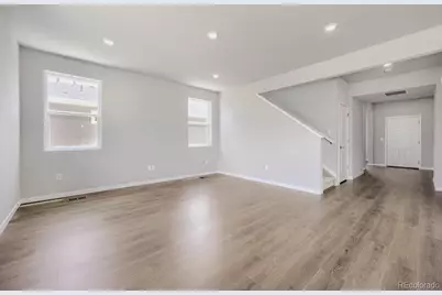 46431 Heritage Avenue, Bennett, CO 80102 - Photo 5