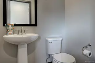 5920 N Perth St, Aurora, CO 80019 - Photo 17